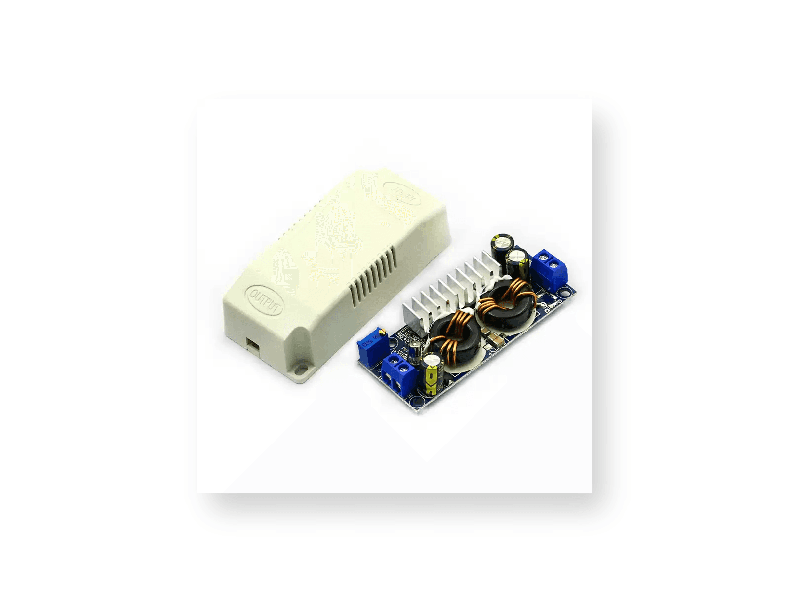 Semi-Isolated Automatic Buck-Boost Converter